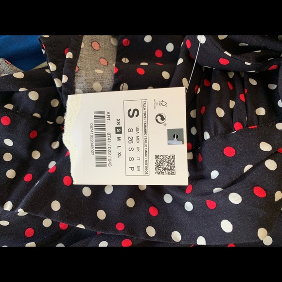 Dress - Picture 6 of 6